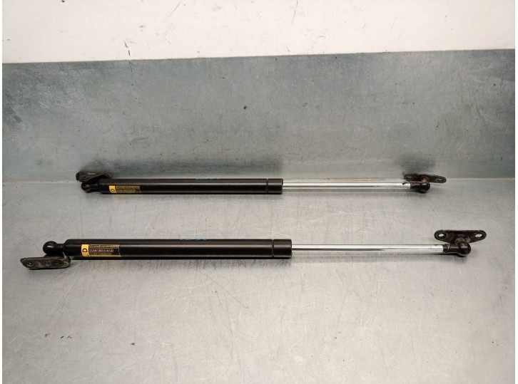 Replacement trunk / tailgate shock absorbers for Lexus RX (_U3_) 400h AWD (MHU38_) OEM IAM reference 6895049185 6895049185 