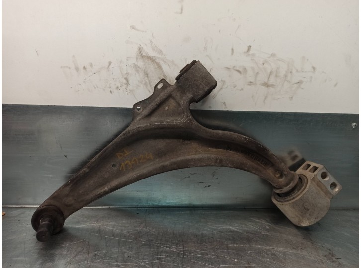 Recambio de brazo suspension inferior delantero izquierdo para chevrolet cruze 1.8 cat referencia OEM IAM 13401129 