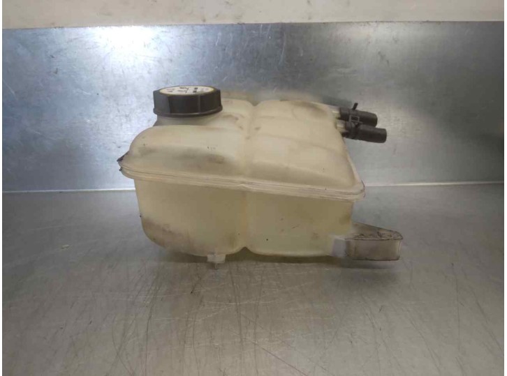 Recambio de deposito expansion para mazda 3 berlina (bk) 1.6 cd diesel cat referencia OEM IAM 3M5H8K218AJ  