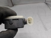 Recambio de motor tapa deposito combustible para opel insignia berlina 2.0 cdti cat referencia OEM IAM 13501151 