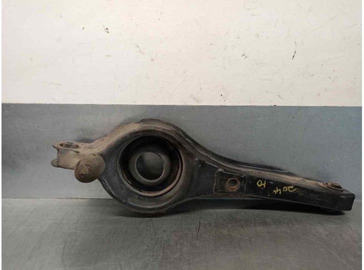 Replacement rear right lower suspension arm for Volvo V50 estate 2.0 Diesel CAT OEM IAM reference 31277584 