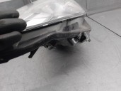 Replacement right headlight for Opel Insignia Saloon 2.0 CDTi CAT OEM IAM reference 13226783 1EJ00963002 5 DOORS