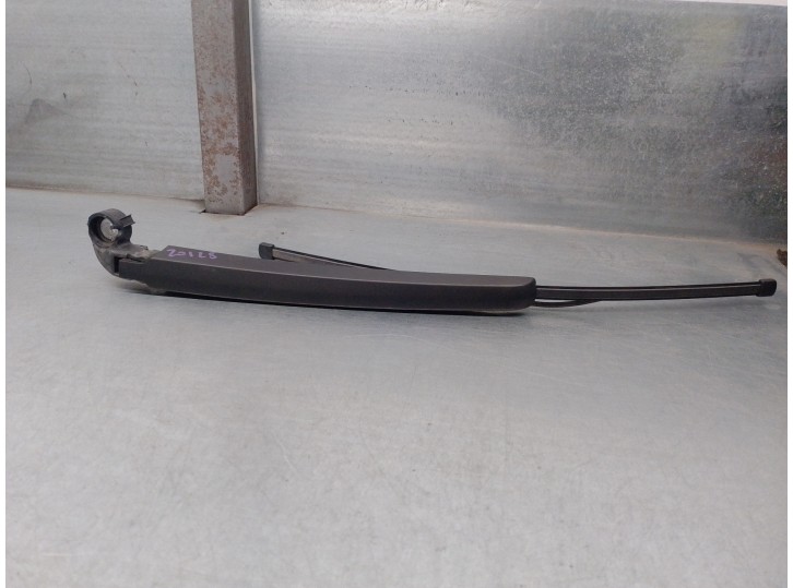 Recambio de brazo limpia trasero para audi q3 (8ug) 2.0 16v tdi referencia OEM IAM 8U0955407 8U0955407 VALEO