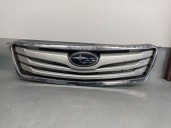 Recambio de rejilla delantera para subaru legacy kombi/outback b14 2.0 diesel cat referencia OEM IAM 91121AJ020 