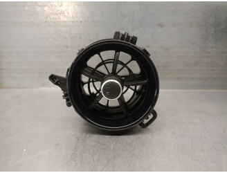 Recambio de aireador para toyota yaris (_p13_) 1.5 hybrid (nhp130_) referencia OEM IAM 5556862280  