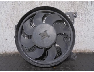 Recambio de electroventilador para ssangyong musso 2.9 turbodiesel cat referencia OEM IAM 6842005160X 4569631 HCC