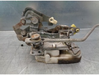 Recambio de cerradura puerta trasera izquierda para ssangyong musso 2.9 turbodiesel cat referencia OEM IAM 7130105000  5 PUERTAS