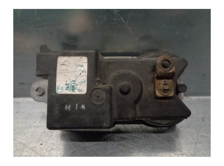 Recambio de motor cierre centralizado trasero izquierdo para ssangyong musso 2.9 turbodiesel cat referencia OEM IAM 8836005030 