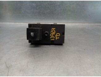 Recambio de mando elevalunas trasero derecho para chevrolet cruze 1.8 cat referencia OEM IAM 20933566 