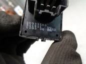 Recambio de mando elevalunas trasero derecho para chevrolet cruze 1.8 cat referencia OEM IAM 20933566 