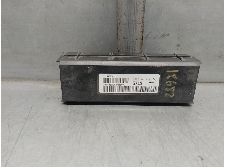 Recambio de modulo electronico para opel insignia berlina 2.0 cdti cat referencia OEM IAM 13505743 
