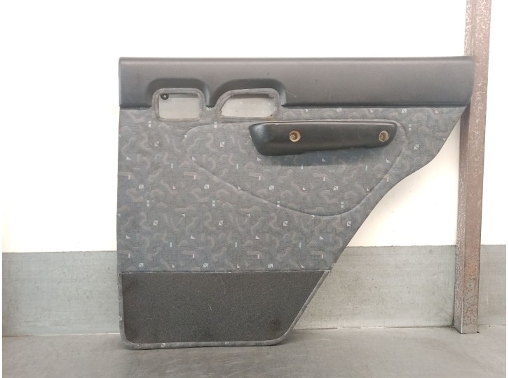 Recambio de guarnecido puerta trasera derecha para hyundai galloper ii (jk-01) 2.5 td intercooler referencia OEM IAM HR623216 