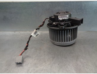 Recambio de motor calefaccion para chevrolet cruze 1.8 cat referencia OEM IAM 52427102  