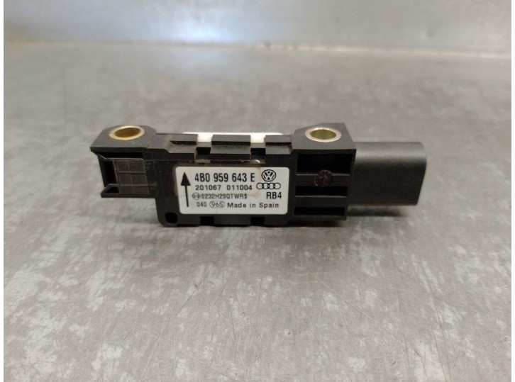 Recambio de sensor impacto para volkswagen touareg (7la) 2.5 tdi referencia OEM IAM 4B0959643E BOSCH