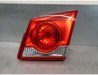 Recambio de piloto trasero derecho para chevrolet cruze 1.8 cat referencia OEM IAM 95393942 DE PORTON 4 PUERTAS