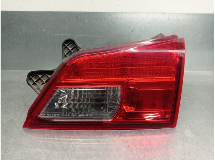 Replacement right rear light for Subaru Legacy Estate/Outback B14 2.0 Diesel CAT OEM IAM reference 84912AJ250 DE PORTON 5