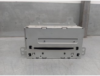 Replacement audio system / CD radio for Opel Insignia Saloon 2.0 CDTi CAT OEM IAM reference 13332702 GM