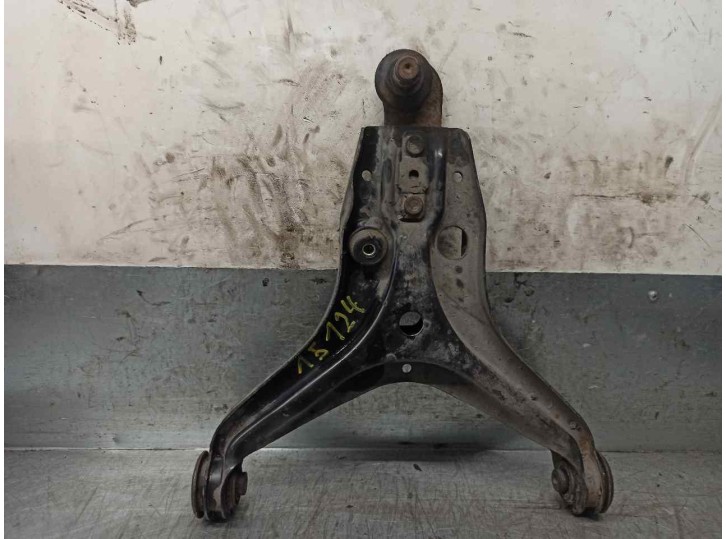 Recambio de brazo suspension inferior delantero derecho para audi 80/90 (893) 90 referencia OEM IAM 893407148C 