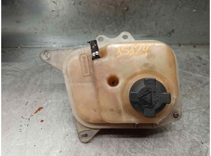 Replacement expansion tank for Audi 80/90 (893) 90 OEM IAM reference 893121403 