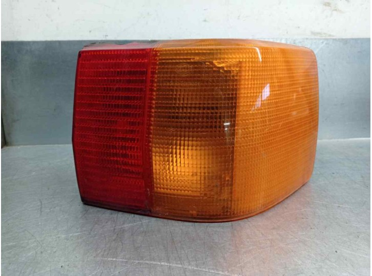 Recambio de piloto trasero derecho para audi 80/90 (893) 90 referencia OEM IAM 893945218 DE ALETA 4 PUERTAS