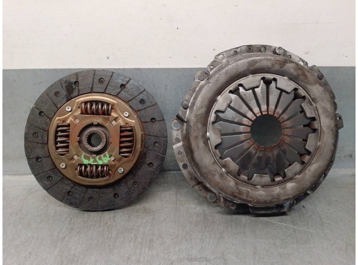 Recambio de kit embrague para hyundai elantra (xd) 1.6 16v cat referencia OEM IAM 423127H33JP  