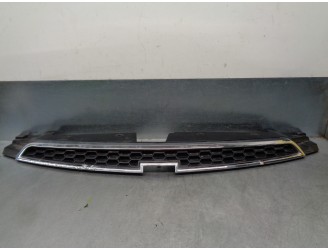 Recambio de rejilla delantera para chevrolet cruze 1.8 cat referencia OEM IAM 96832951 