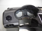 Recambio de salpicadero para chevrolet cruze 1.8 cat referencia OEM IAM NEGRO 