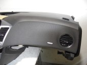Recambio de salpicadero para chevrolet cruze 1.8 cat referencia OEM IAM NEGRO 