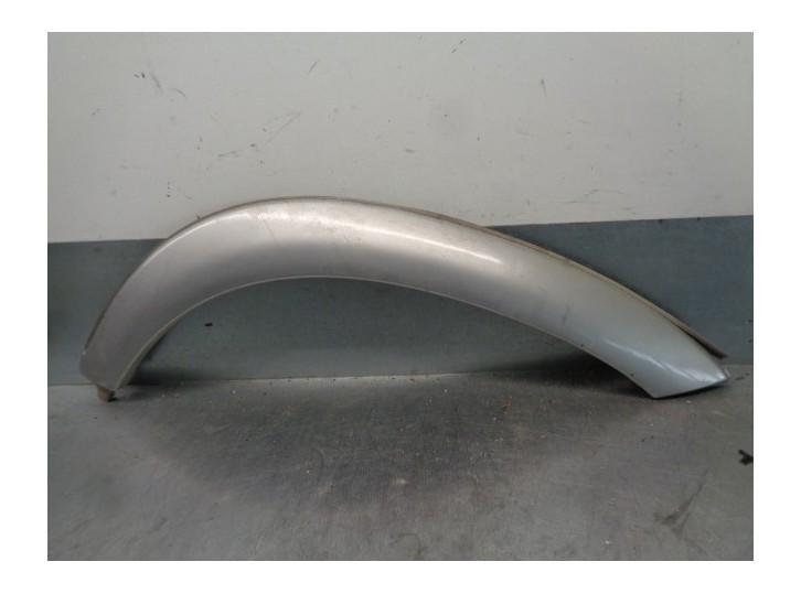 Recambio de aletin trasero izquierdo para ssangyong musso 2.9 turbodiesel cat referencia OEM IAM 7957305000 