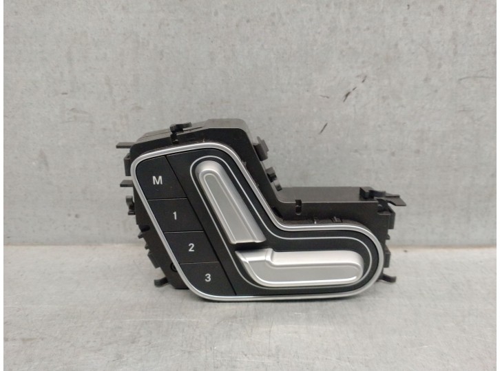 Recambio de mando asiento izquierdo para mercedes-benz gla (h247) gla 200 d 4-matic (247.713) referencia OEM IAM A1779056500 A17