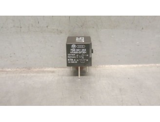 Replacement relay for Volkswagen Caddy Alltrack IV van/MPV (SAA) 2.0 TDI 4Motion OEM IAM reference 7N0951253 