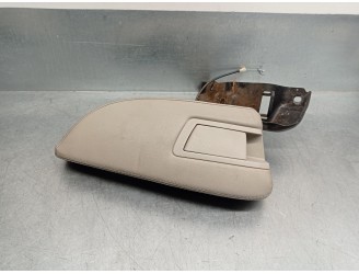 Recambio de apoyabrazos central para subaru legacy kombi/outback b14 2.0 diesel cat referencia OEM IAM 4271251 