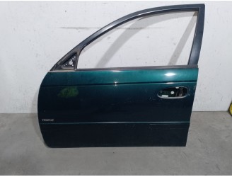 Recambio de puerta delantera izquierda para toyota avensis berlina (t 22) 1.6 16v referencia OEM IAM 6700205030  