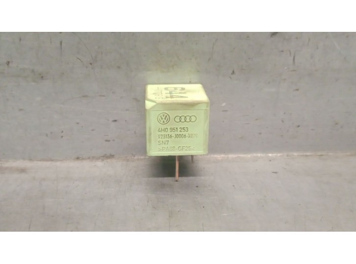Recambio de rele para volkswagen caddy alltrack iv furgoneta/monovolumen (saa) 2.0 tdi 4motion referencia OEM IAM 4H0951253  