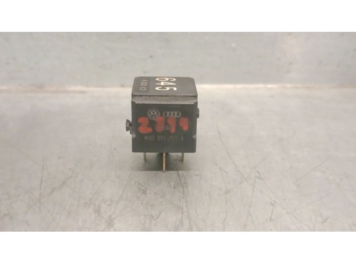 Recambio de rele para volkswagen caddy alltrack iv furgoneta/monovolumen (saa) 2.0 tdi 4motion referencia OEM IAM 4H0951253A  
