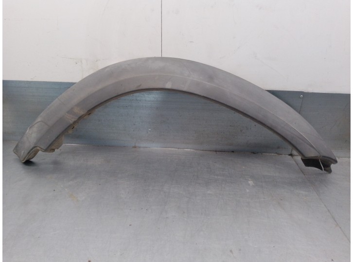 Replacement front right fender for Nissan Terrano/Terrano II (R20) 2.7 Turbodiesel OEM IAM reference 638127F000 