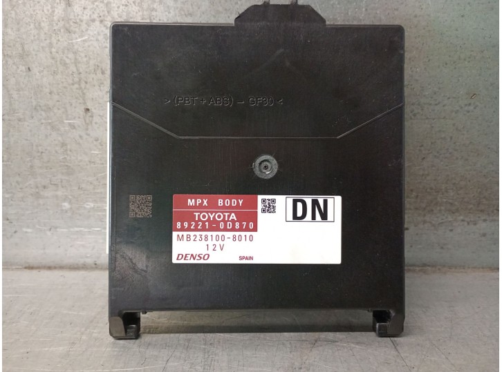 Recambio de modulo electronico para toyota yaris (_p13_) 1.5 hybrid (nhp130_) referencia OEM IAM 892210D870  MB2381008010 DENSO