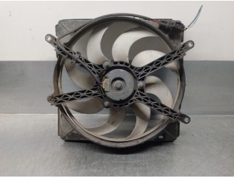 Recambio de electroventilador para toyota avensis berlina (t 22) 1.6 16v referencia OEM IAM 3135103223 3135103223 BOSCH