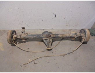 Recambio de puente trasero para kia sportage 2.0 cat referencia OEM IAM 0K02B0501XA TAMBOR 5 AGUJEROS BURRA 21