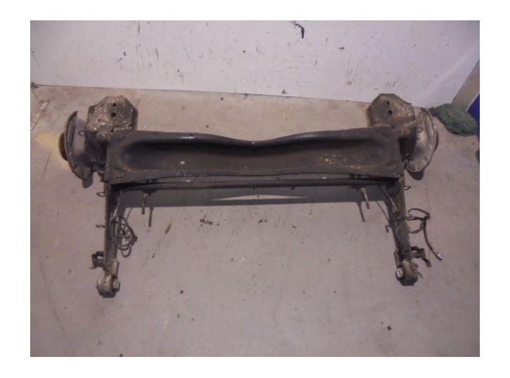 Recambio de puente trasero para citroën jumpy 1.6 16v hdi fap referencia OEM IAM PARA DISCOS 5 AGUJEROS PARTE SUPERIOR BURRA 27