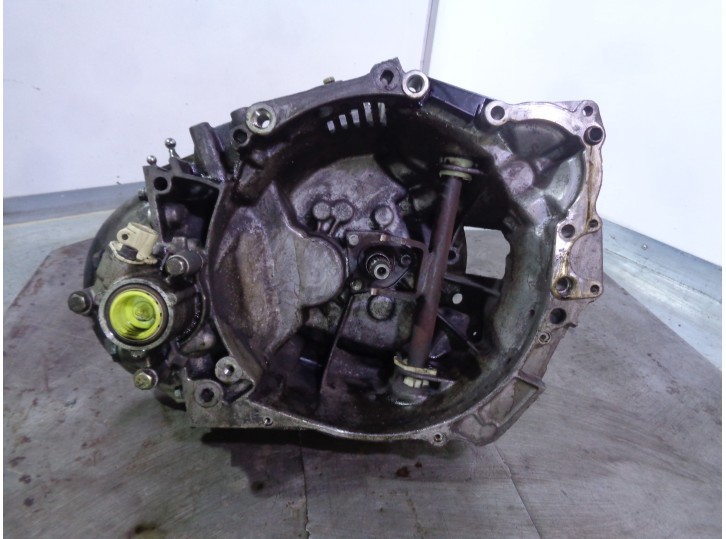 Recambio de caja cambios para peugeot 205 berlina 1.8 diesel cat referencia OEM IAM 20TB57 0263293B 