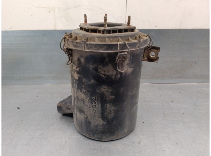 Replacement air filter housing for nissan terrano/terrano.ii (r20) 2.7 turbodiesel OEM IAM reference 165287F003 