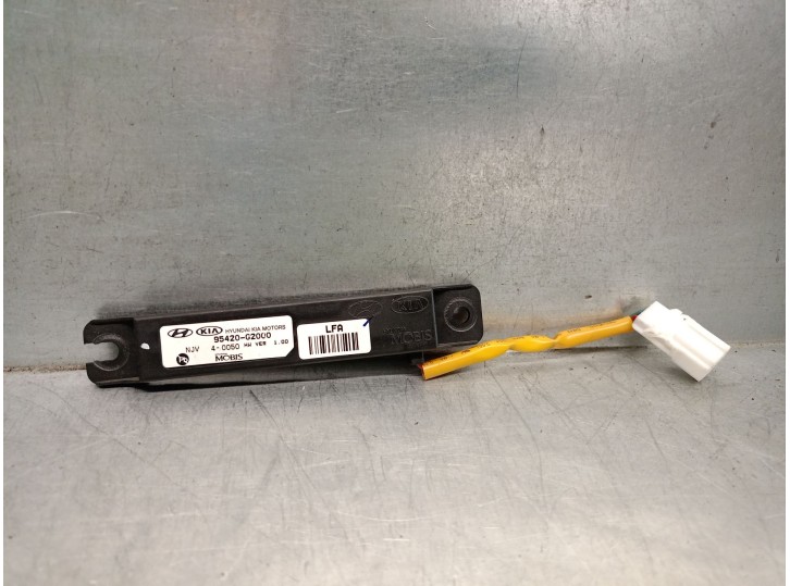 Recambio de antena para hyundai ioniq (ae) 1.6 gdi hybrid referencia OEM IAM 95420G2000 95420G2000 