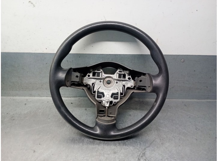 Recambio de volante para toyota corolla (_e12_) 1.4 d (nde120_) referencia OEM IAM 4510002390B0 4510002390B0 