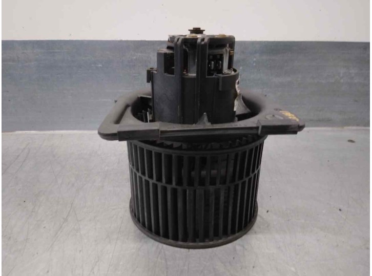 Recambio de motor calefaccion para opel vectra b berlina 1.8 16v referencia OEM IAM P00658333Z  VALEO