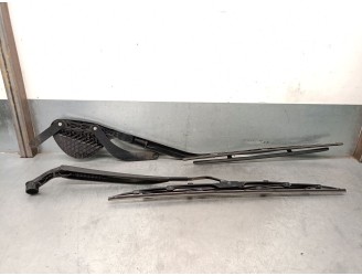 Recambio de soporte bomba inyeccion para chrysler voyager (rg) 2.5 crd cat referencia OEM IAM 90512909G 5096233AA 