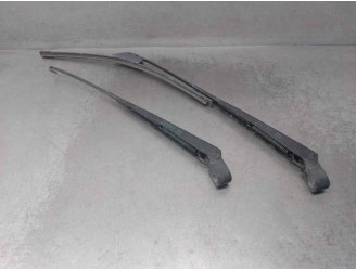 Recambio de brazo limpia delantero derecho para nissan terrano/terrano.ii (r20) 2.7 turbodiesel referencia OEM IAM 288808F000 28