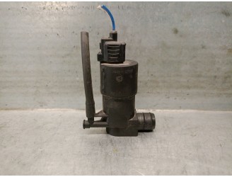 Recambio de bomba limpia para toyota yaris (_p13_) 1.5 hybrid (nhp130_) referencia OEM IAM 853300F021 85330OF021