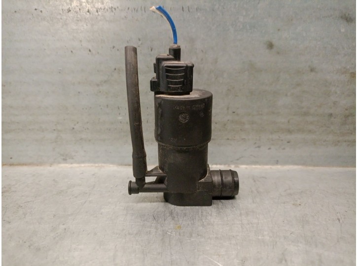 Recambio de bomba limpia para toyota yaris (_p13_) 1.5 hybrid (nhp130_) referencia OEM IAM 853300F021  85330OF021