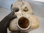 Recambio de deposito limpia para renault fuego 2.0 referencia OEM IAM 829J710  